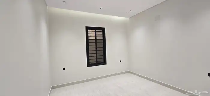 للبيع روف ارضى بحوش ومدخل سياره ابها المحاله 13