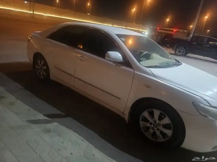 كامري 2008 تويوتا للبيع وعلى السوم ماشي 600 جير مكينه نظيفه 1