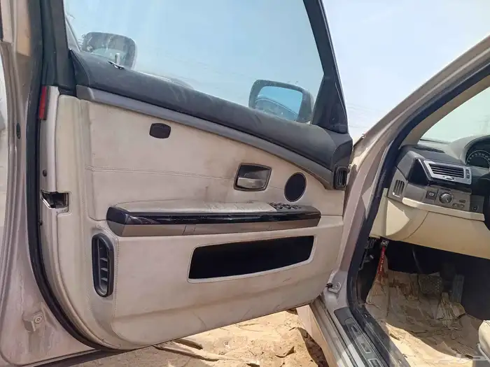 بي ام دبليو فئه 760Li موديل 2006 5