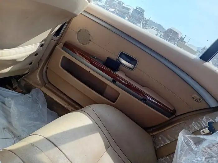 بي ام دبليو فئه 730Liموديل 2005 8