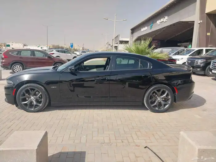 للبيع دوج شارجر مويل 2018 RT فل كامل بريميوم 1