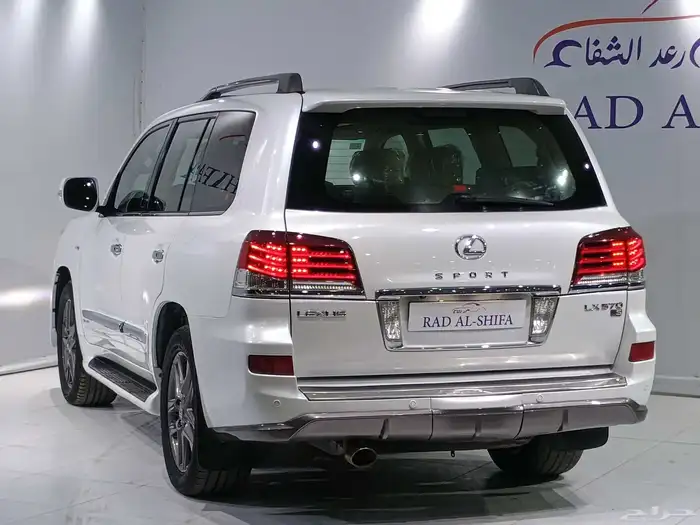 لكزس LX570 فل كامل 2010 6