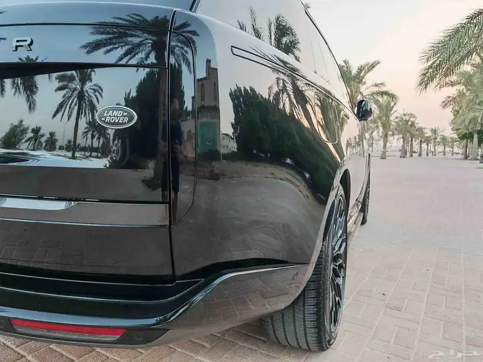 رنج روفر 2023 أسود 8 سلندر بحالة الوكالة 9