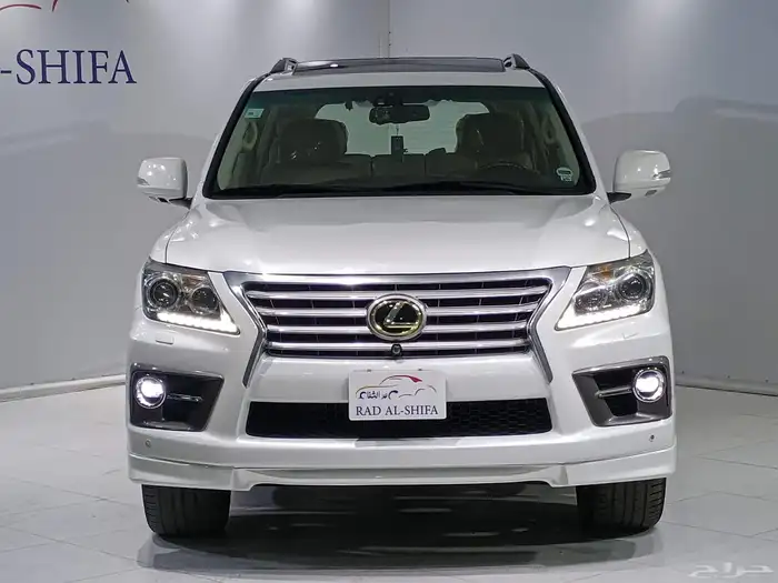 لكزس LX570 فل كامل 2010 9