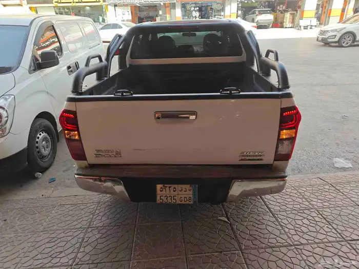 ايسوزو ديماكس غمارتين LS 2018 ديزل تيربو مكينه كبير 3.0 32