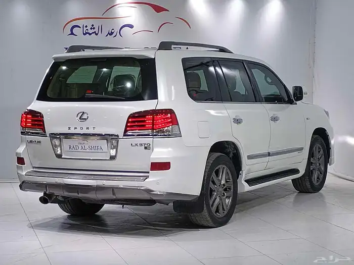 لكزس LX570 فل كامل 2010 5