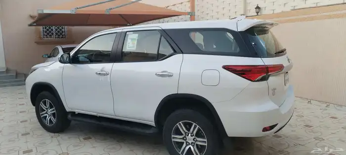 فورشنر 2025 ماشي 6 الاف فقط شبه الاصفار السوم 104 3