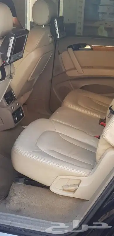 اودي q7 موديل 2010 3