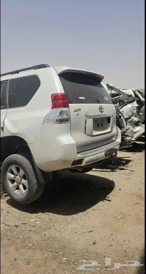 قطع غيار تشليح جيب برادو مصدومه 2017 1