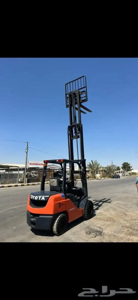 جميع انواع المعدات الثقيله للايجار الشهري واليومي مشاور 8