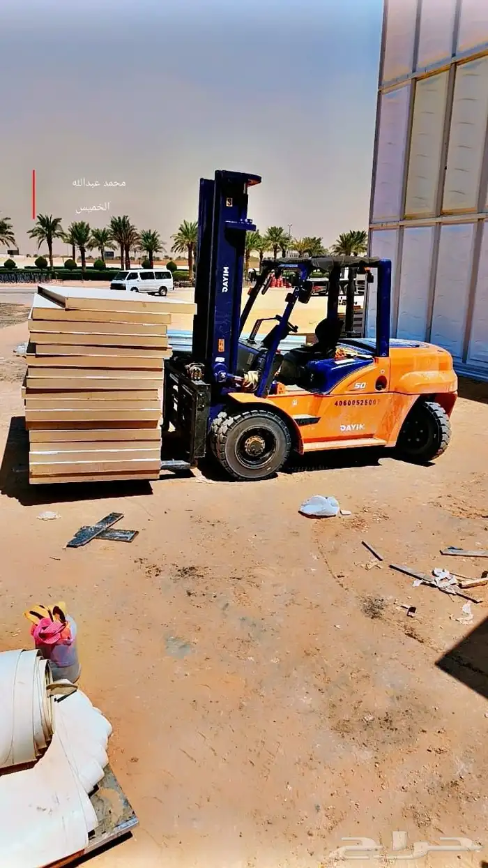 سيزرلفت مانلفت للايجار يومي شهري جي سي بي جيسبيJCB for rent 2