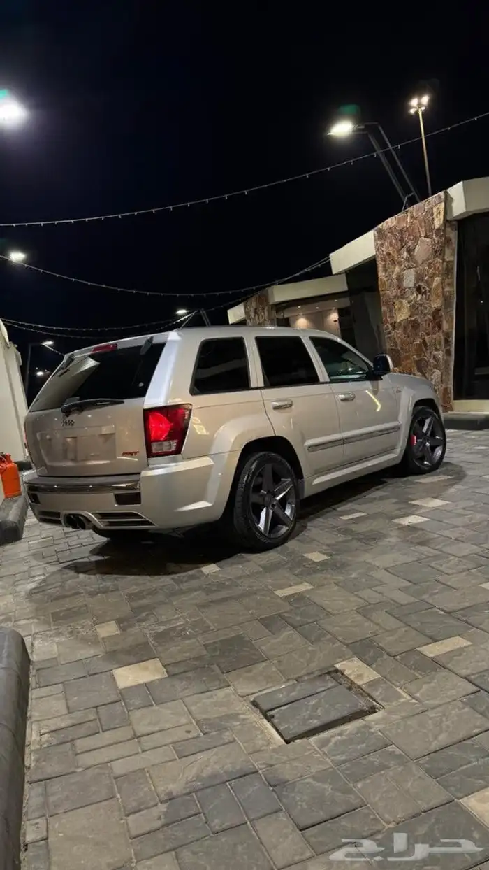 جيب جراند شروكي2010 SRT8 3