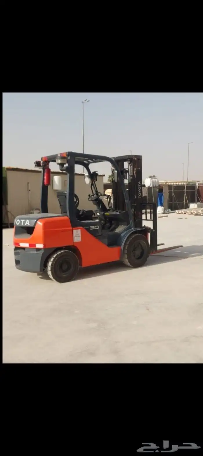 فوركلفت رافعات شوكيه للايجار جميع الاحجام اتصل نصل 0