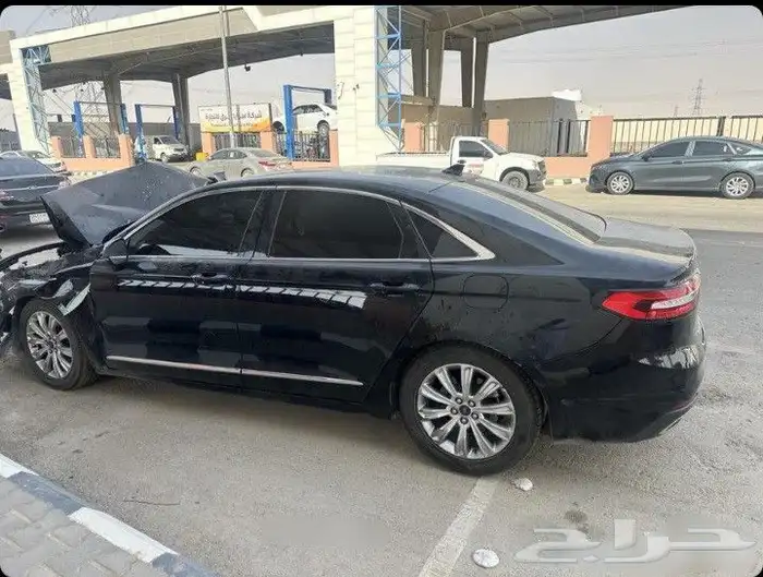فورد تورس للبيع قطع غيار تشليح 2