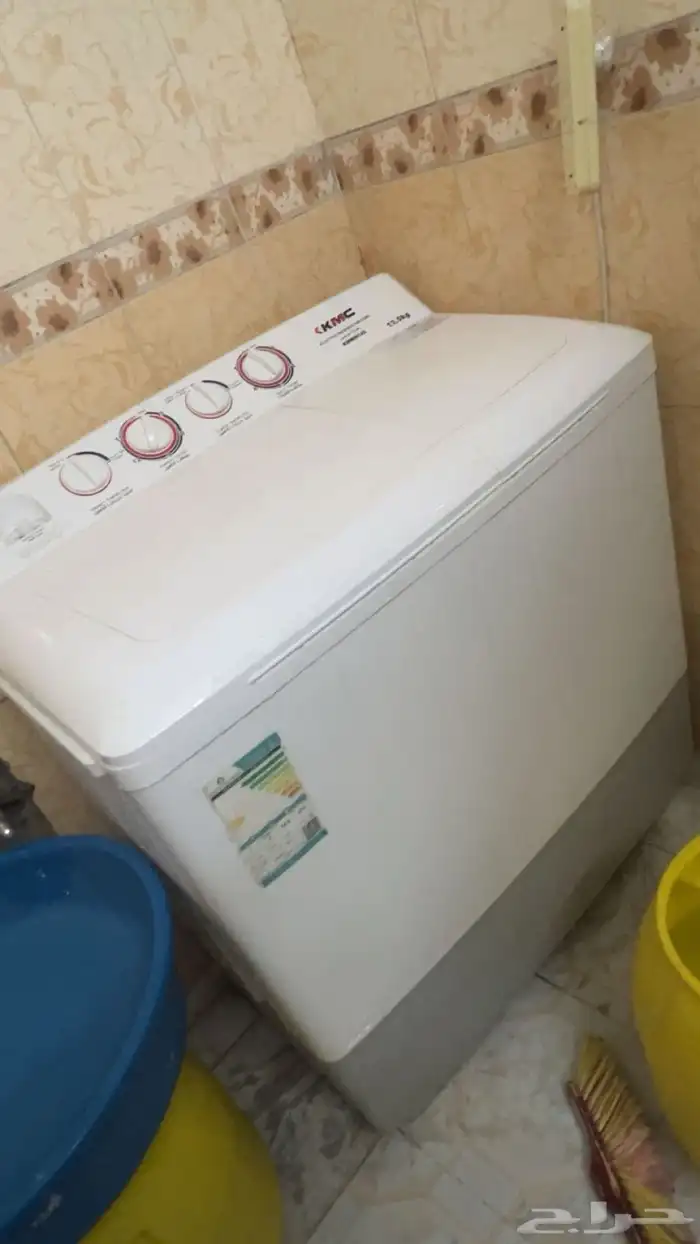 اثاث مستعميل دولاب و غسليه مره نضيف 1