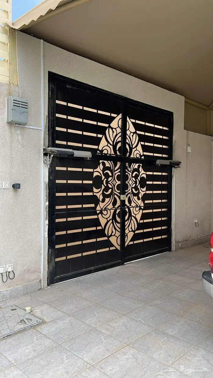 أبواب متحركة أبواب أتوماتيكية أبواب كراجات أبواب محلات أبواب 16