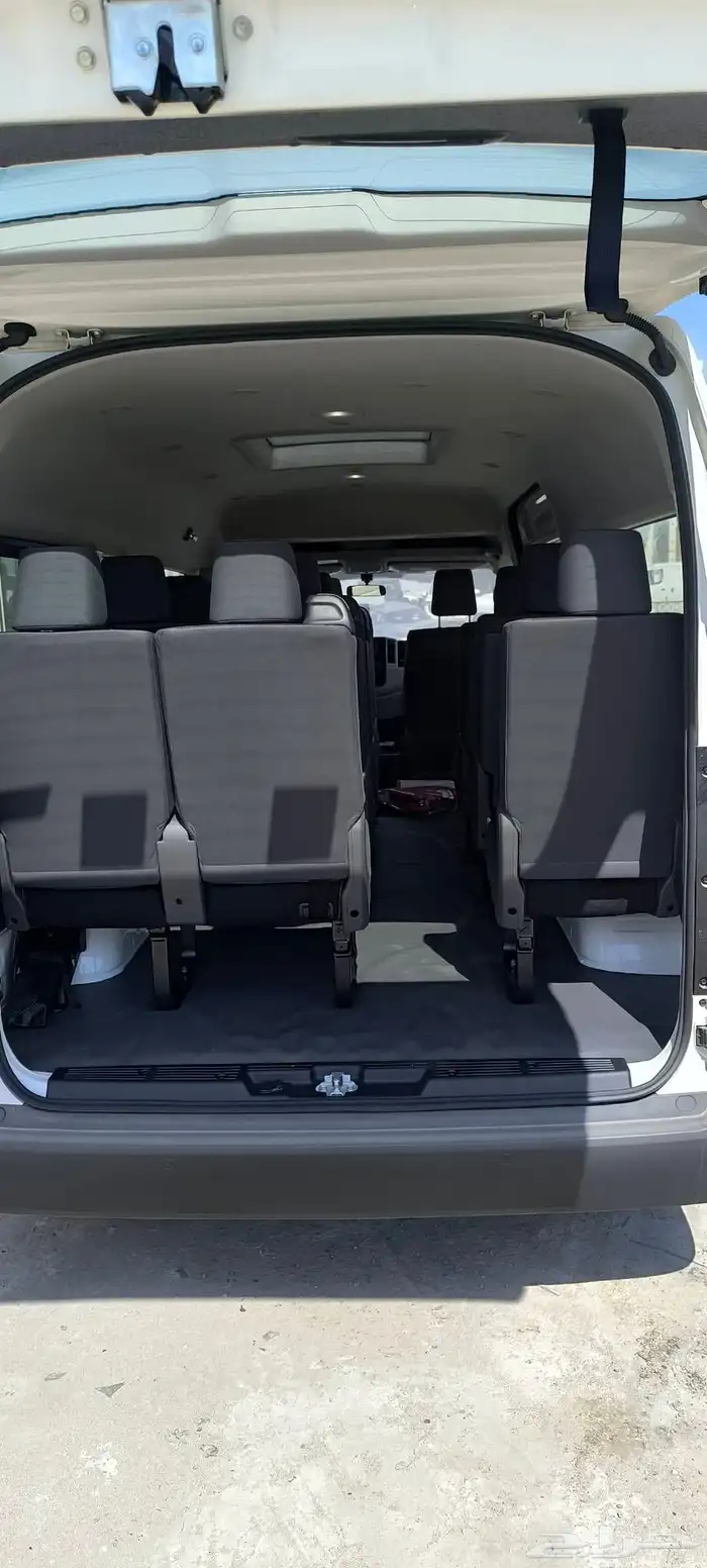 Toyota hiace passenger diesel automatic 2026 5