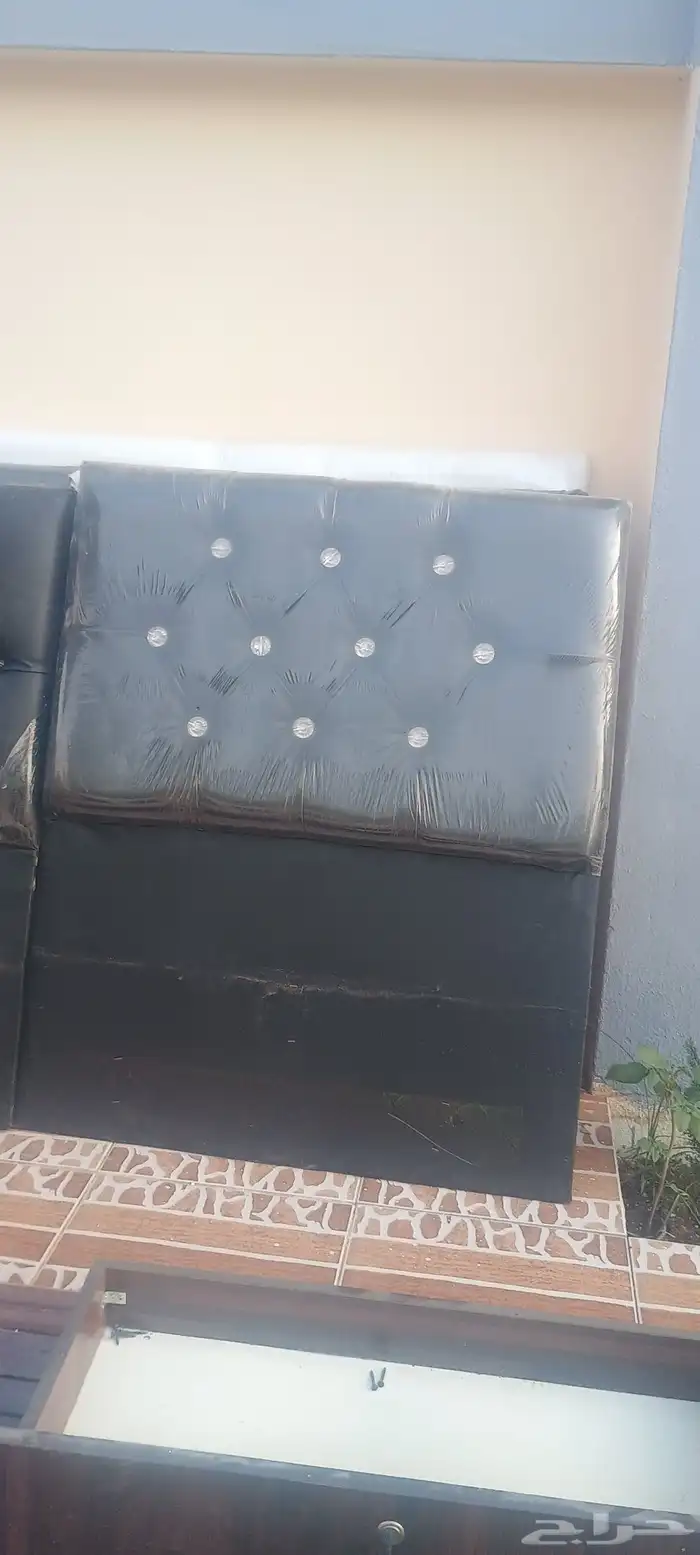 اثاث مستعمل نظيف للبيع غرفتين نوم وثلاثه سرير مفرد ووثلاثه 1