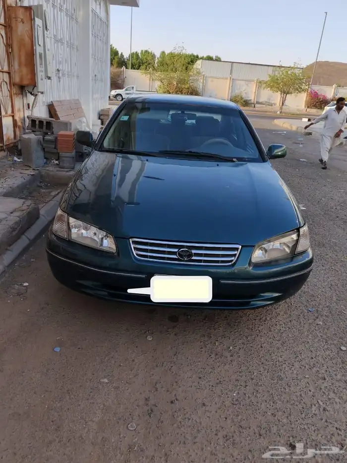 للبيع كامري موديل98 نظيفة جدا تويوتا كامري1998 السيار 1