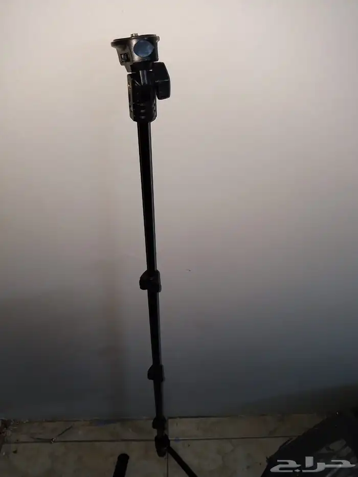 عدة لتثبيت الكاميرا وحملها 10