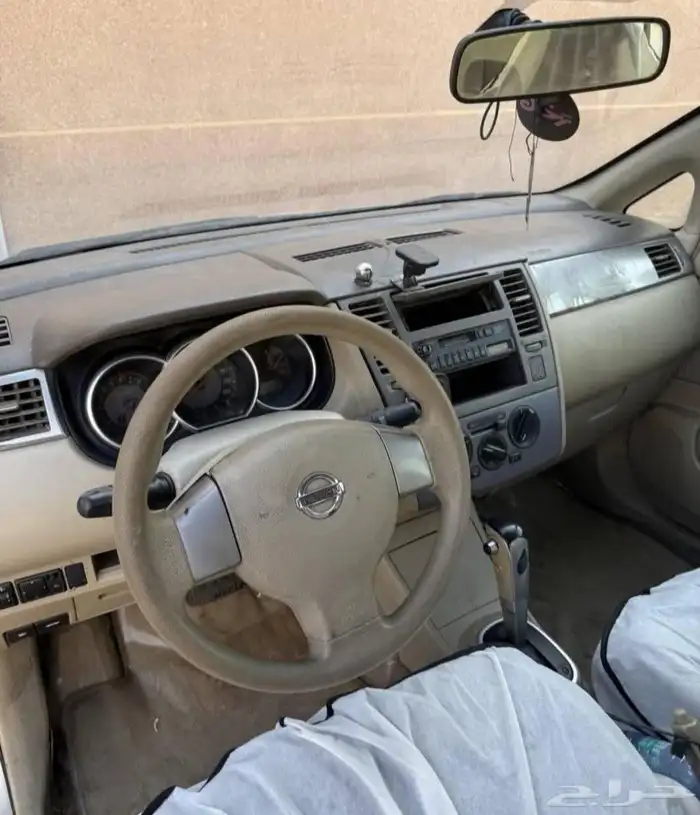 Nissan Tiida 2006 model automatic gear no accidents outsid 1