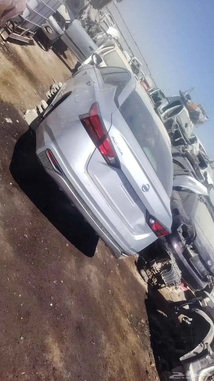 قطع غيار نيسان التيما 2022 3