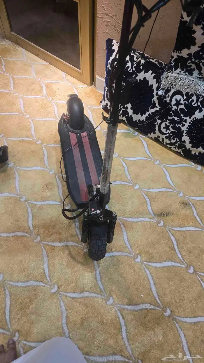 اسكوتر كهربائي 1