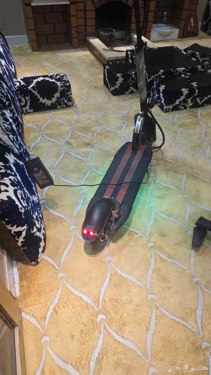 اسكوتر كهربائي 4