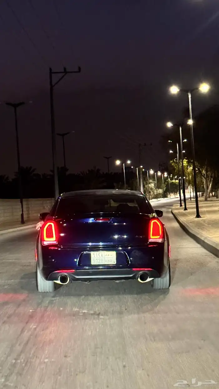 كريزلر 2012 ليمتيد 5.7 v8 0