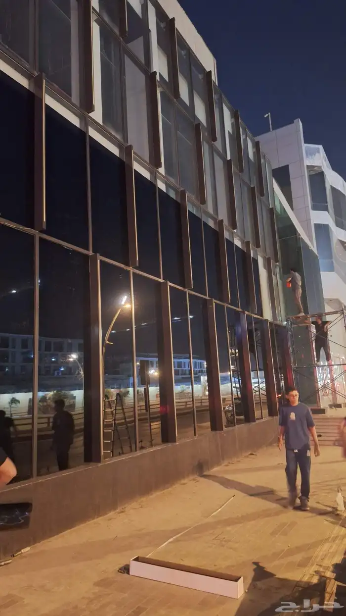 تظليل زجاج وجهات مباني مكاتب محلات منازل 1