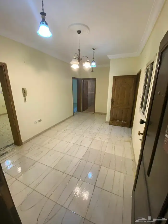 شقق عزاب للايجار الشهري والسنوي حي الصفا 0