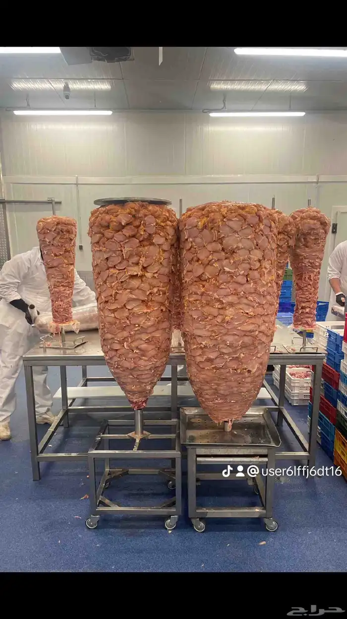 شيف شاورما لحم ودجاج غاز او حطب خبره كبيره بمجال الفاست فود 2