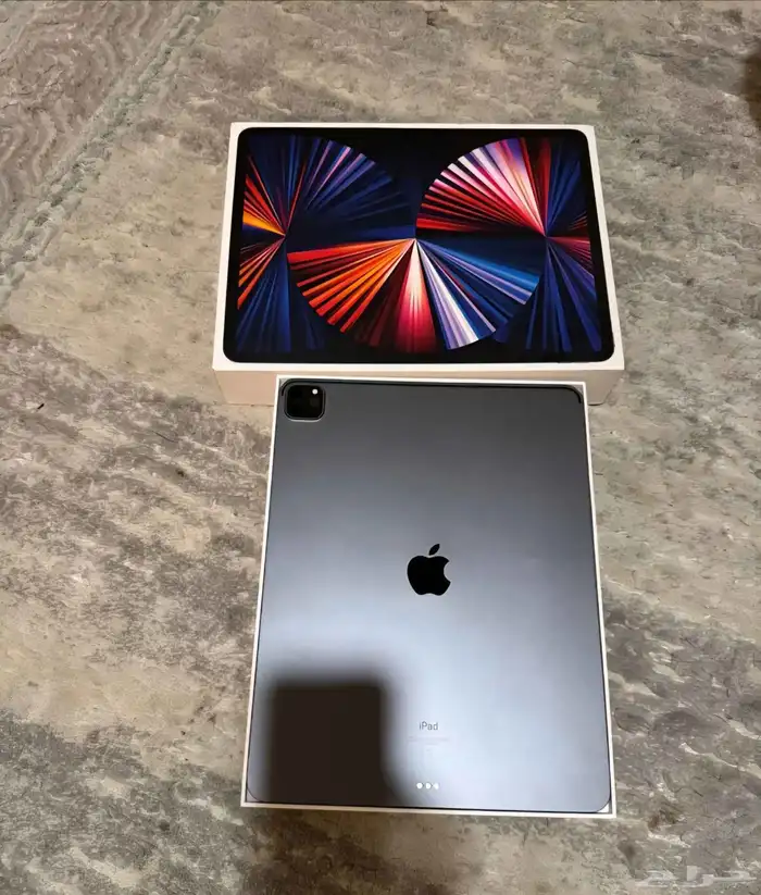 جهاز iPad Pro شاشة مقاس 12.9 الجيل الخامس 1