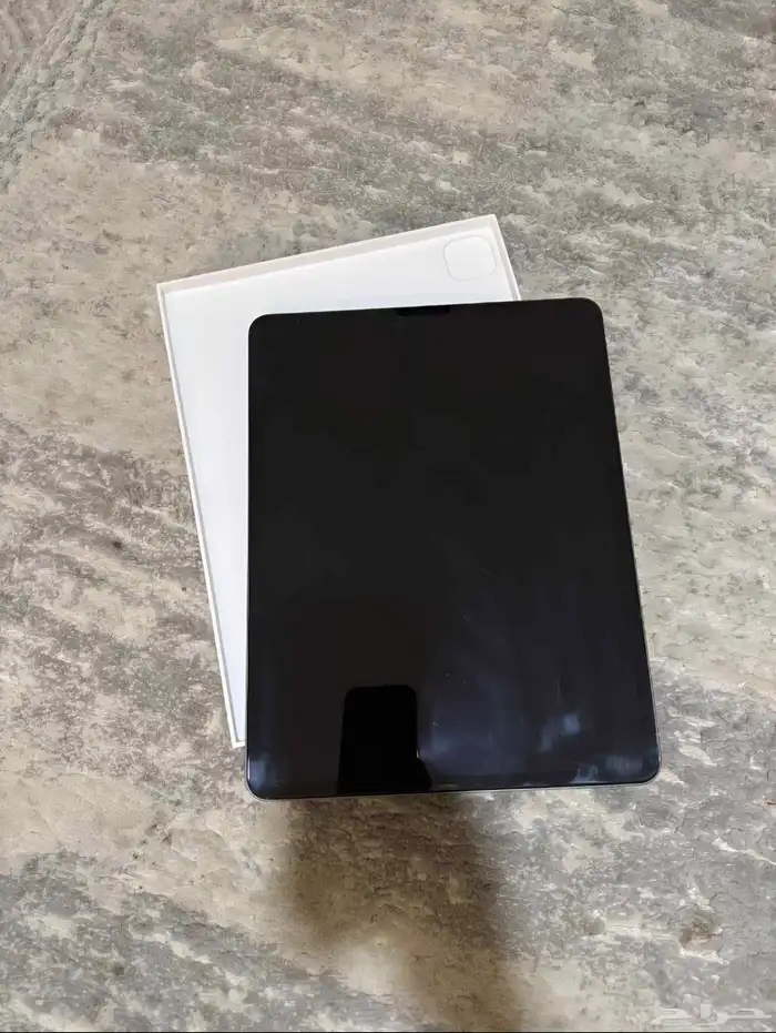 جهاز iPad Pro شاشة مقاس 12.9 الجيل الخامس 0