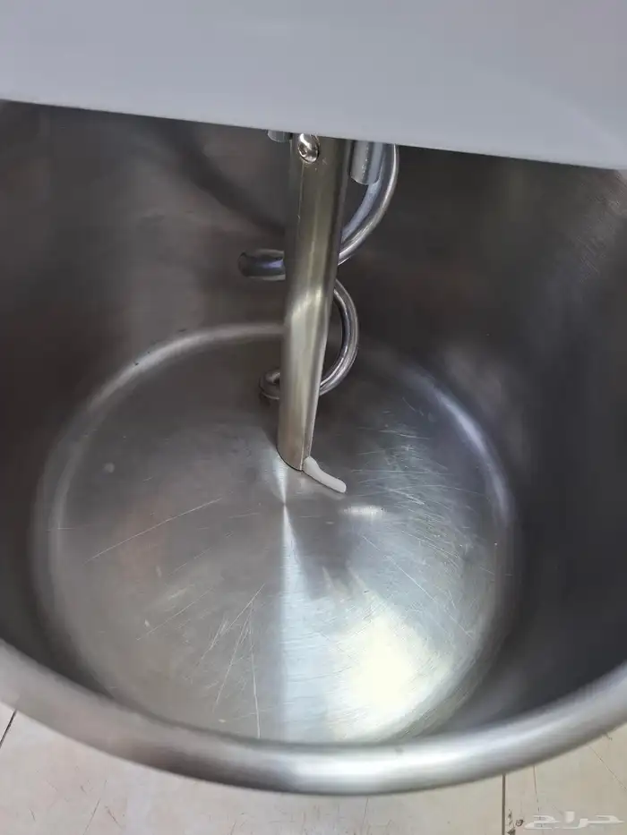 مضرب حلويات عجانه 64 لتر شبه جديد جدآ 4