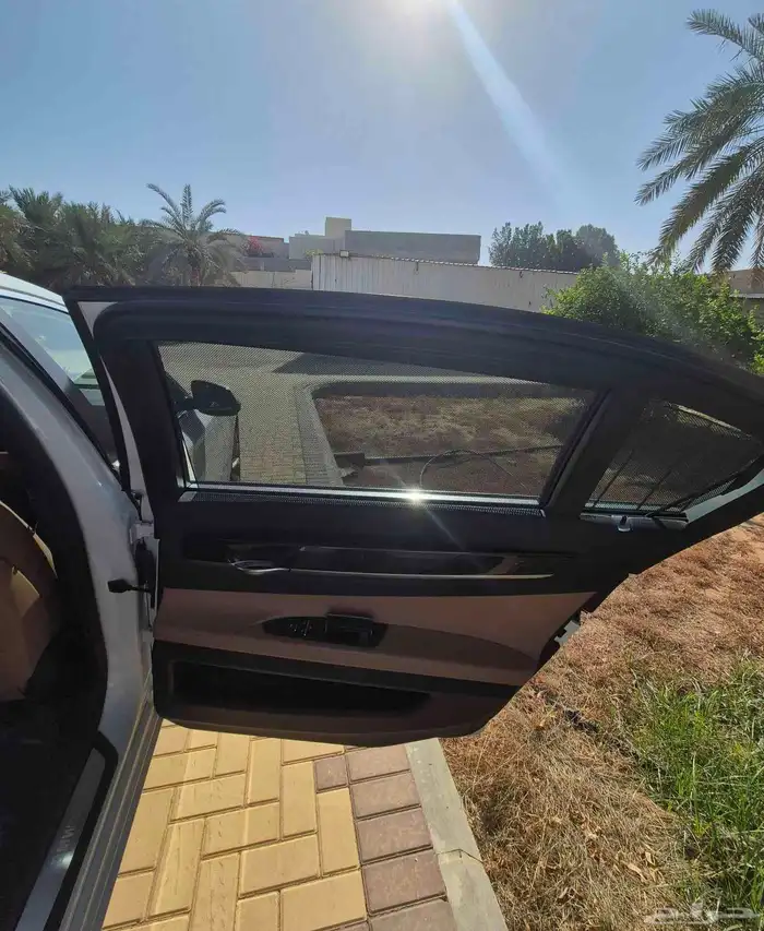 BMW 730 موديل 2015 ممشى قليل خالي من الرشوش 12