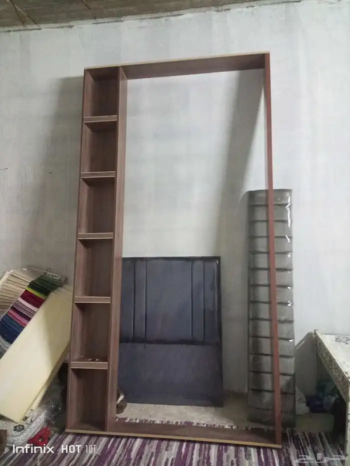 كنبات وستائر وبكسات نوم. المظيلف 2