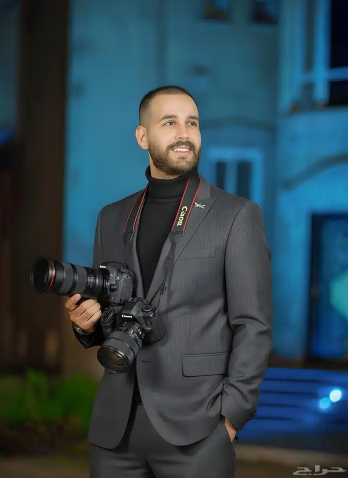 مصور فوتوغرافي محترف 0