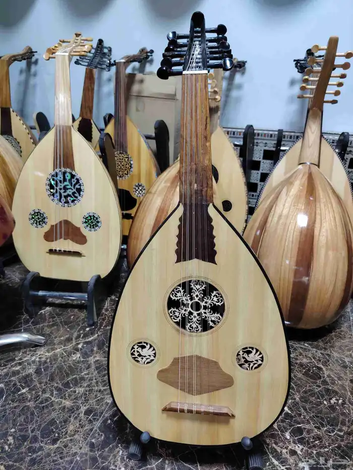 عود نص لوكس مصري للبيع 1