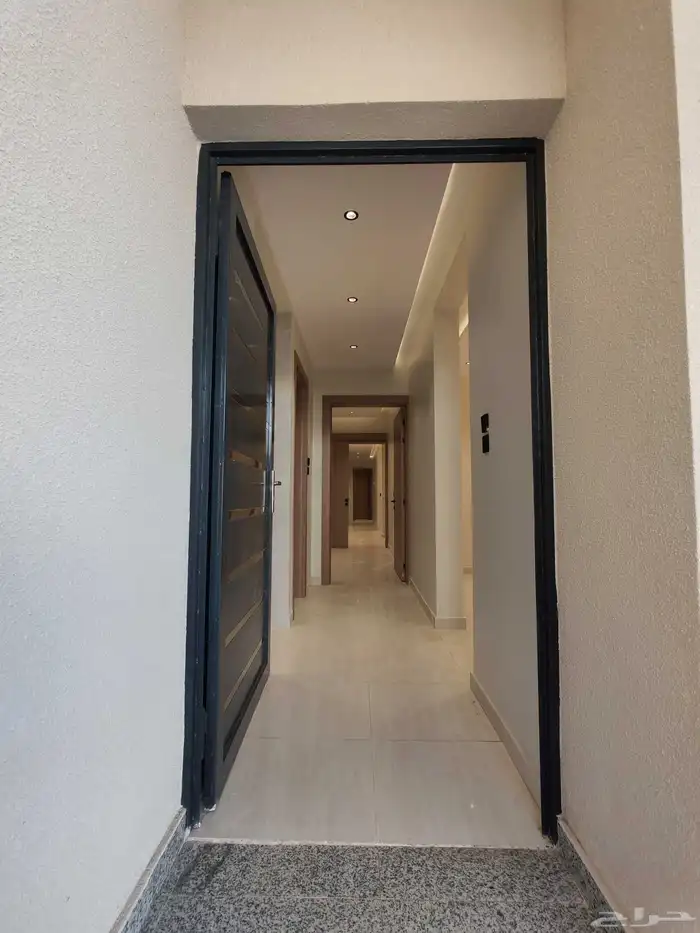 للبيع في احد رفيده شقه دور ارضي مع بايكه سياره بسعر 540 الف 7