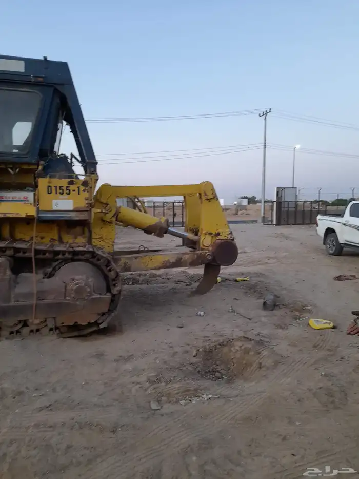 بلدوزر كوماتسو 3