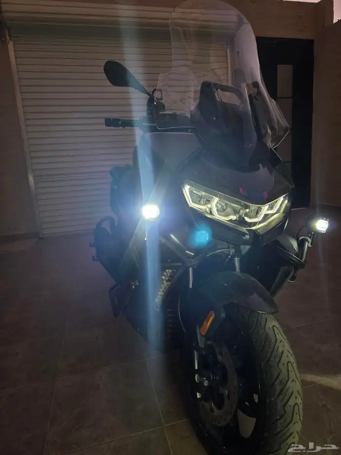 دباب BMW c400 gt 2022 0
