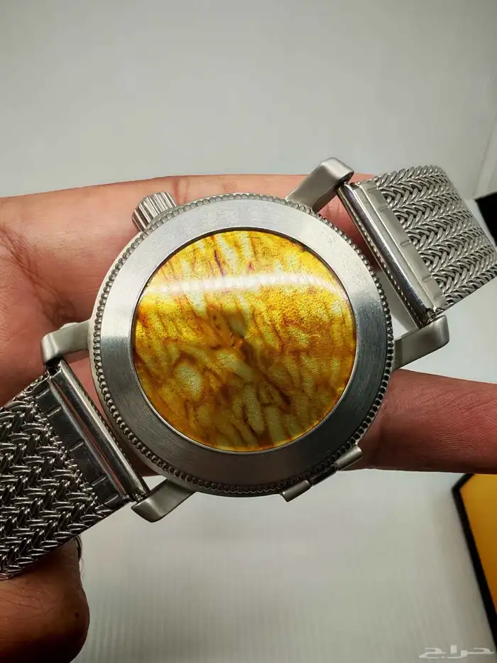 ساعة أوتوماتيك اصدار الكهرمان محدودة رقمها 04 من 25 ساعة 8