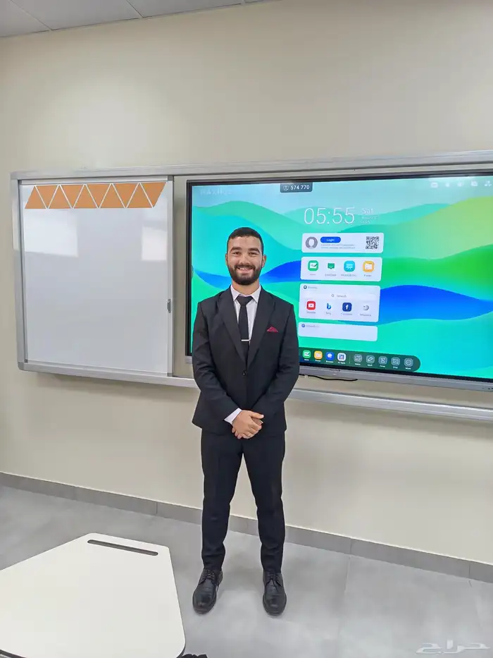 معلم تأسيس ومتابع ابتدائي بالرياض (النرجس العقيق العارض) 0