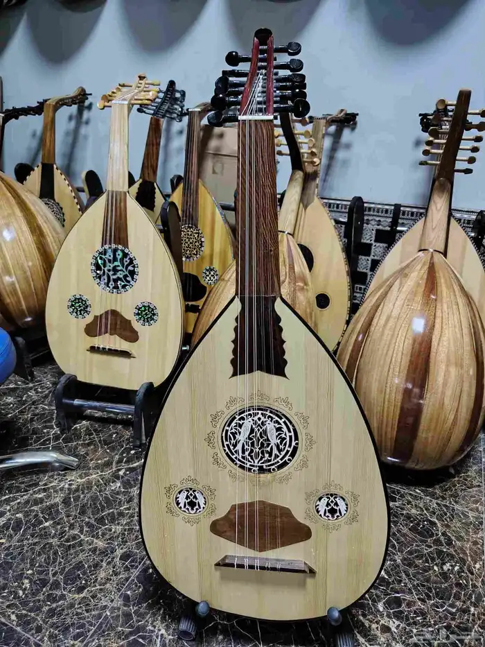 عود نص لوكس مصري للبيع 2