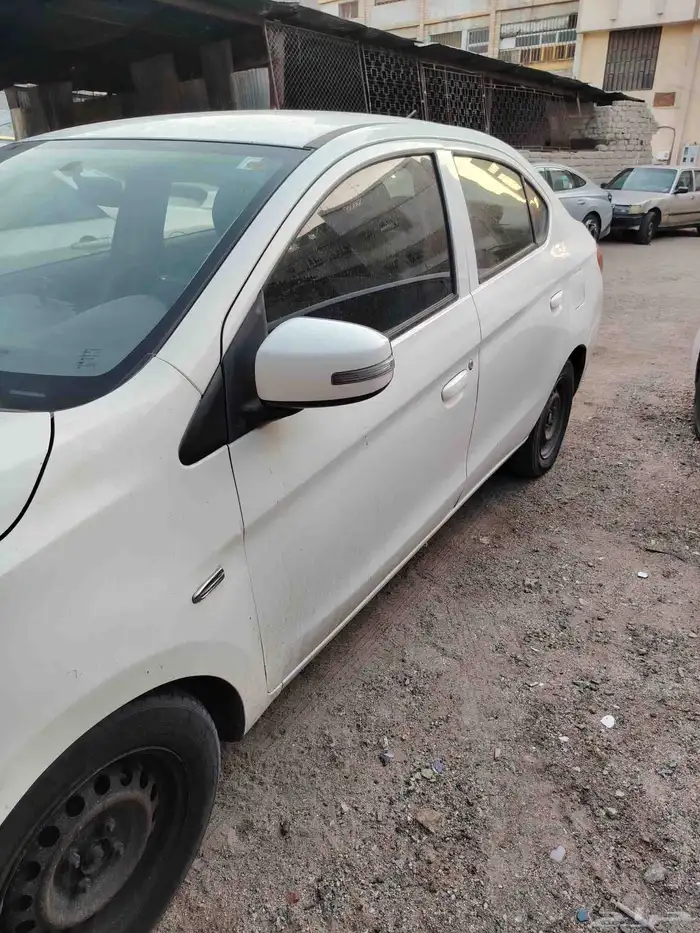 سيارة ميتسوبيشي اتراج 2018 14