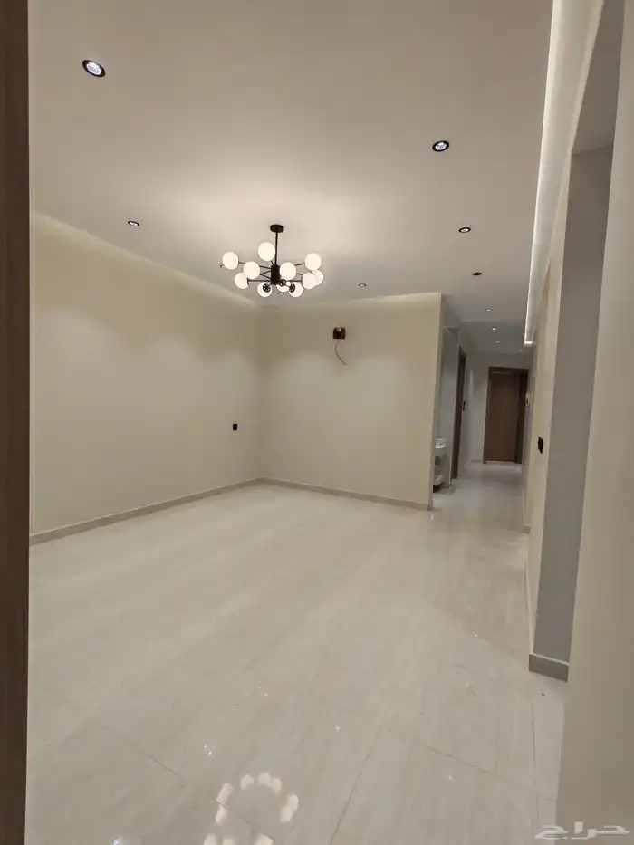 للبيع في احد رفيده شقه دور ارضي مع بايكه سياره بسعر 540 الف 26