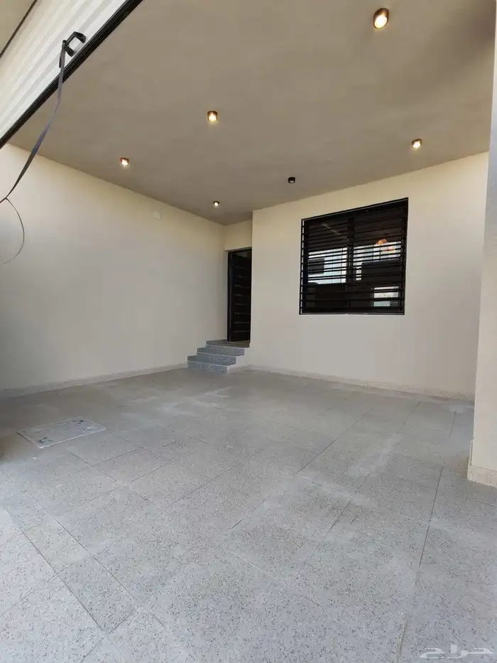 للبيع في احد رفيده شقه دور ارضي مع بايكه سياره بسعر 540 الف 5