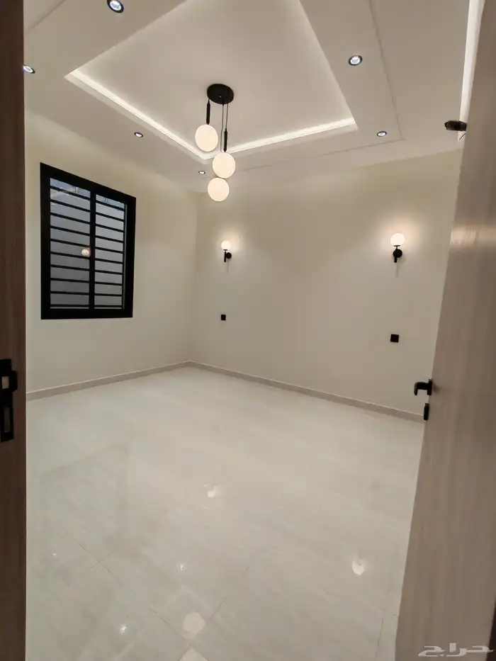 للبيع في احد رفيده شقه دور ارضي مع بايكه سياره بسعر 540 الف 24