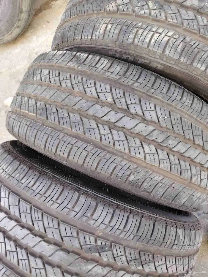 كفرات مستعمله شبه جديد صيني مقاس 275 40 22 2